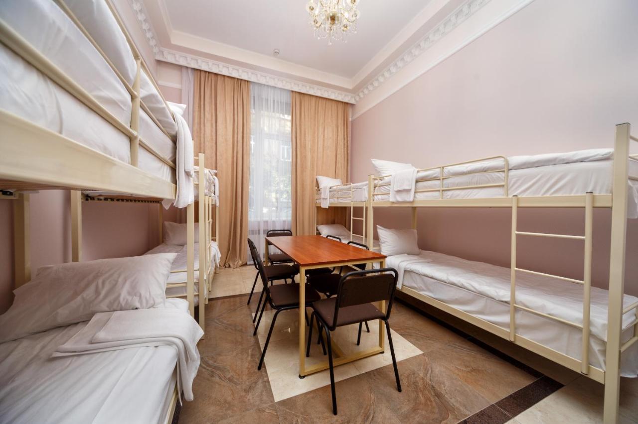 Hostel Suputnyk Λβιβ Εξωτερικό φωτογραφία