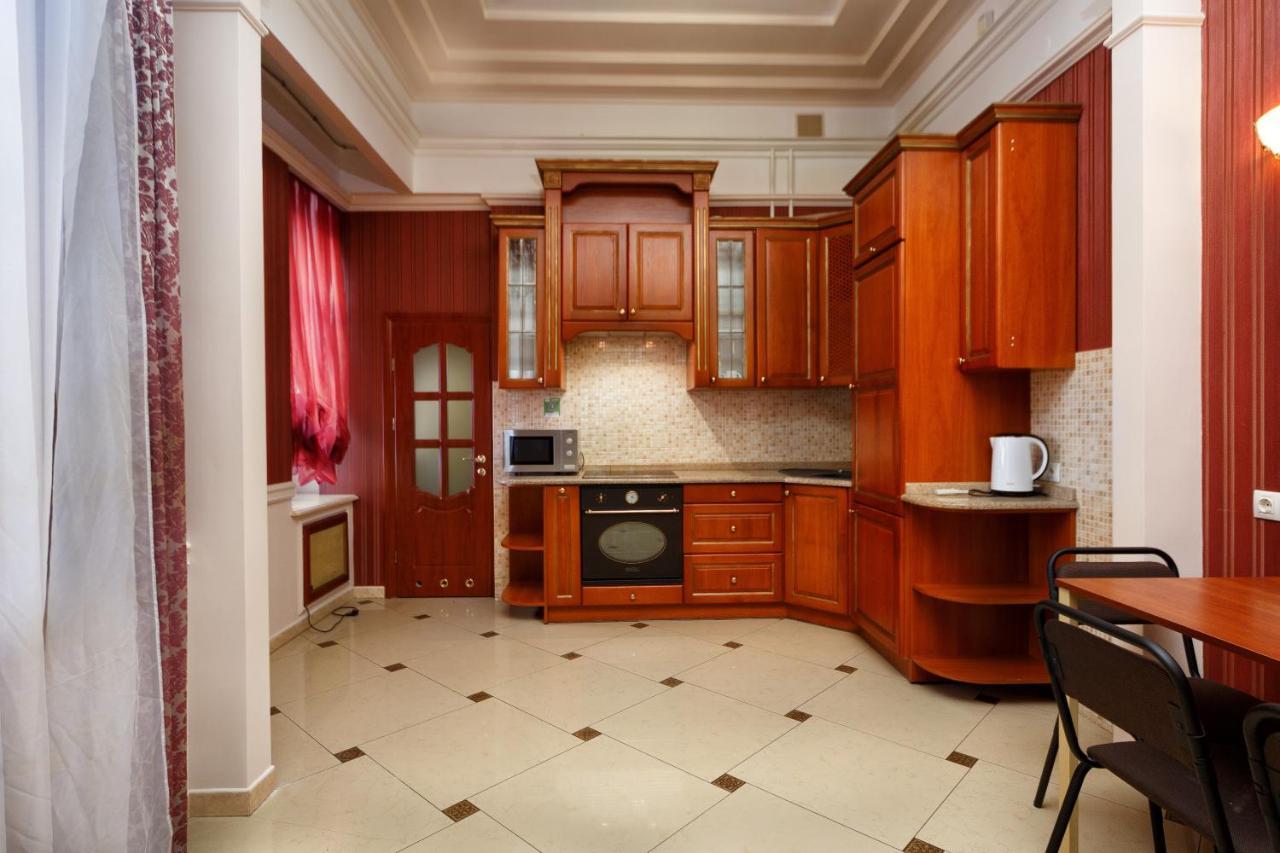 Hostel Suputnyk Λβιβ Εξωτερικό φωτογραφία